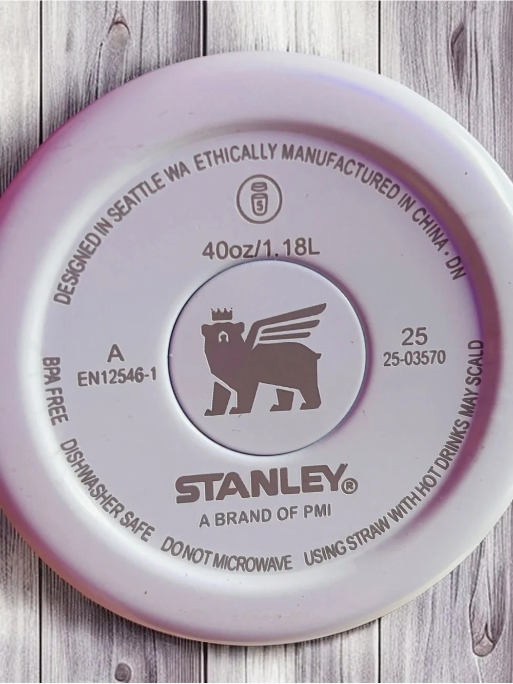 Hello Kitty Special Edition Stanley Tumbler (40 oz) Pink, Gift Box, NIB. - Picture 8 of 8